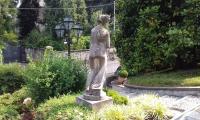 Statua Villa privata 1.jpg